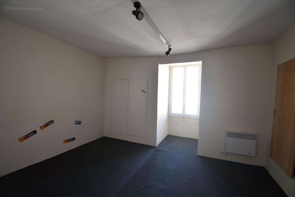 Maison à COSNE-COURS-SUR-LOIRE