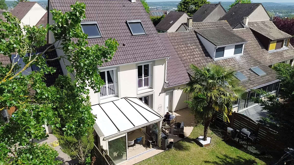 Maison à MANTES-LA-VILLE