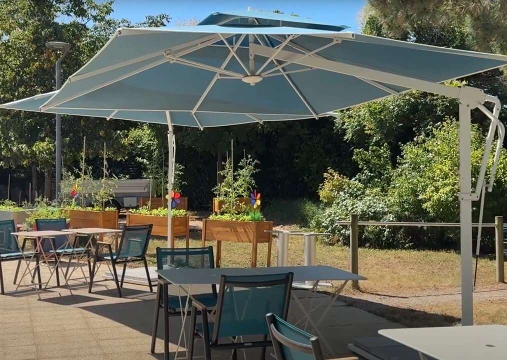 INVESTISSEMENT LOCATIF  Thonon-les-Bains  Résidence EHPAD Omeris Résidence du Léman - 5,40 % de rentabilité - photo 8