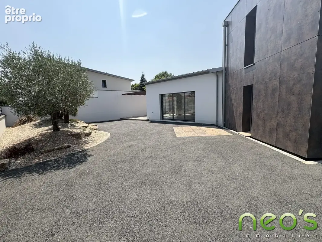 Maison 4 pièces 149 m² à vendre à Saint-Andre-De-La-Marche (49450) - photo 3