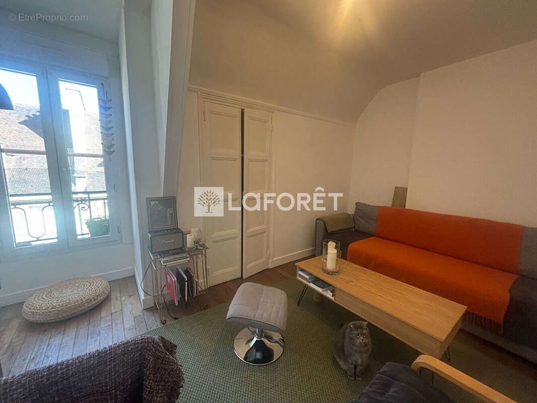 Appartement à FALAISE