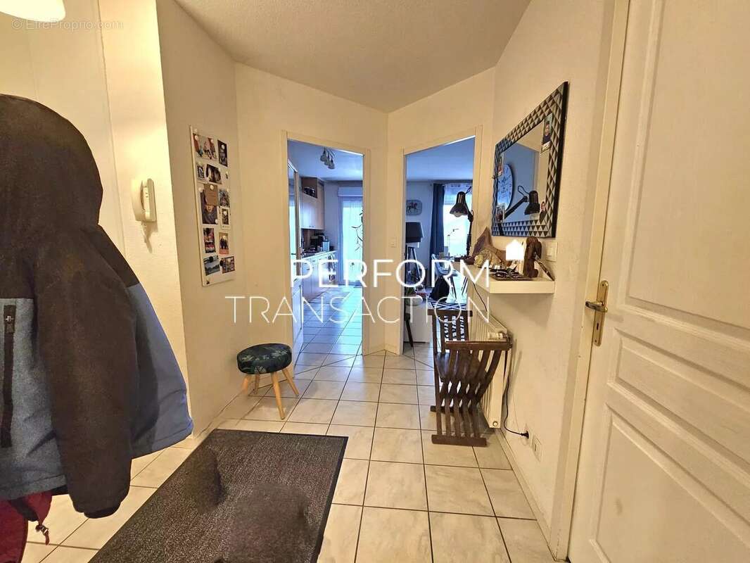 Appartement à RIVES