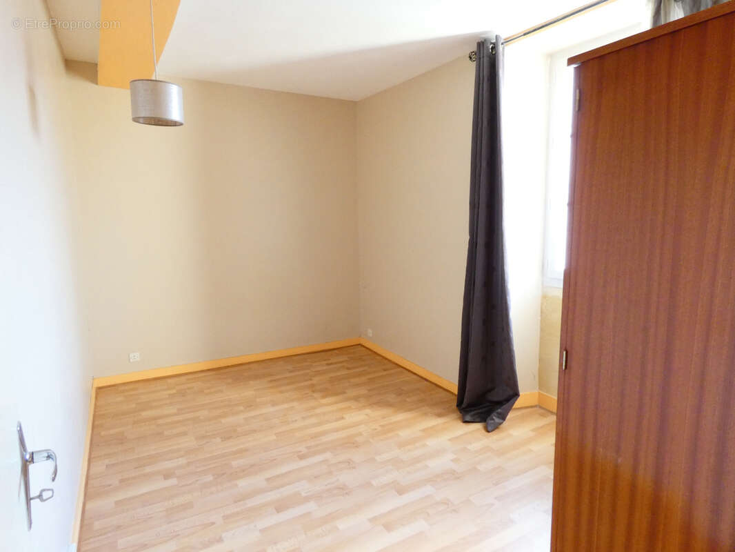 Maison à MORTAGNE-SUR-GIRONDE