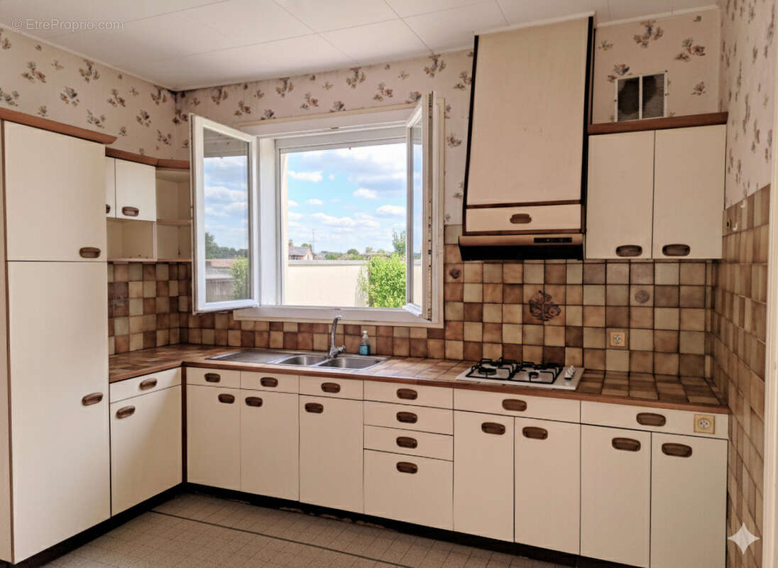 Maison à CHATELLERAULT