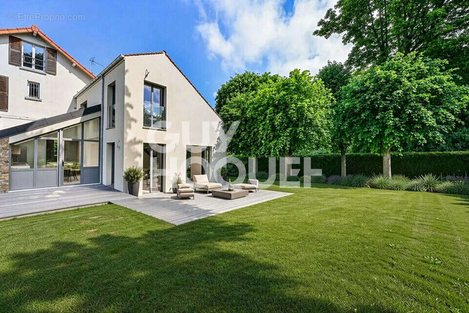 Maison à RUEIL-MALMAISON
