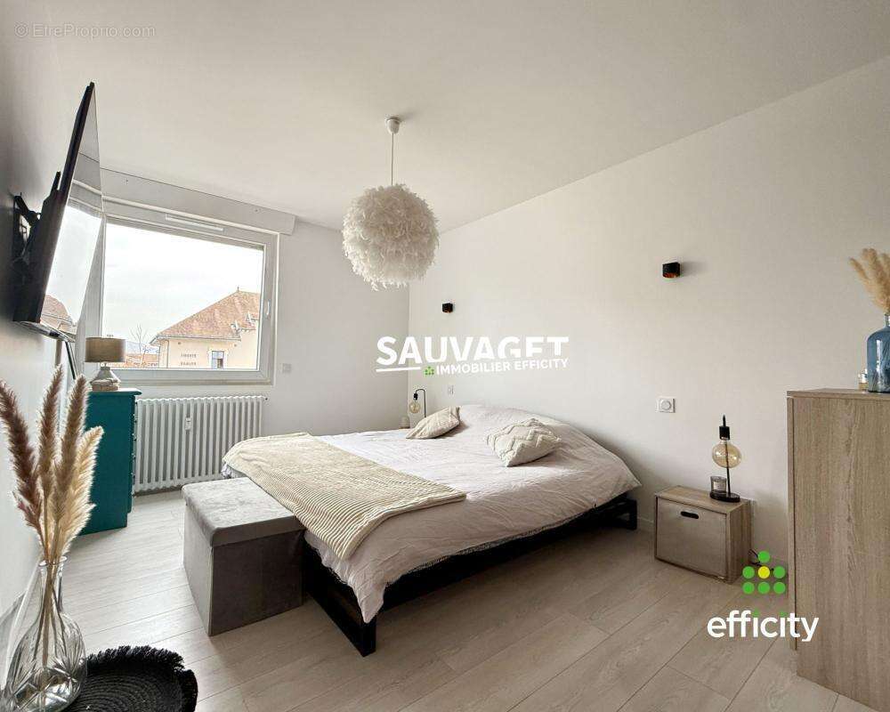 Appartement à REIGNIER