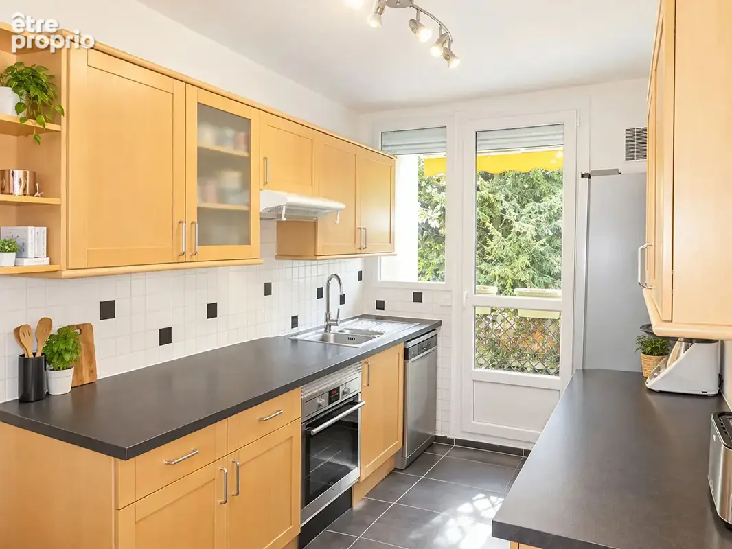 Un appartement lumineux, rénové avec goût : le plaisir de se sentir chez soi - photo 2