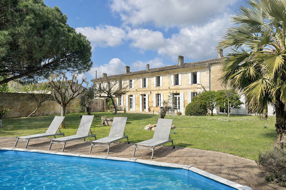 Maison à SAINT-ANDRE-DE-CUBZAC