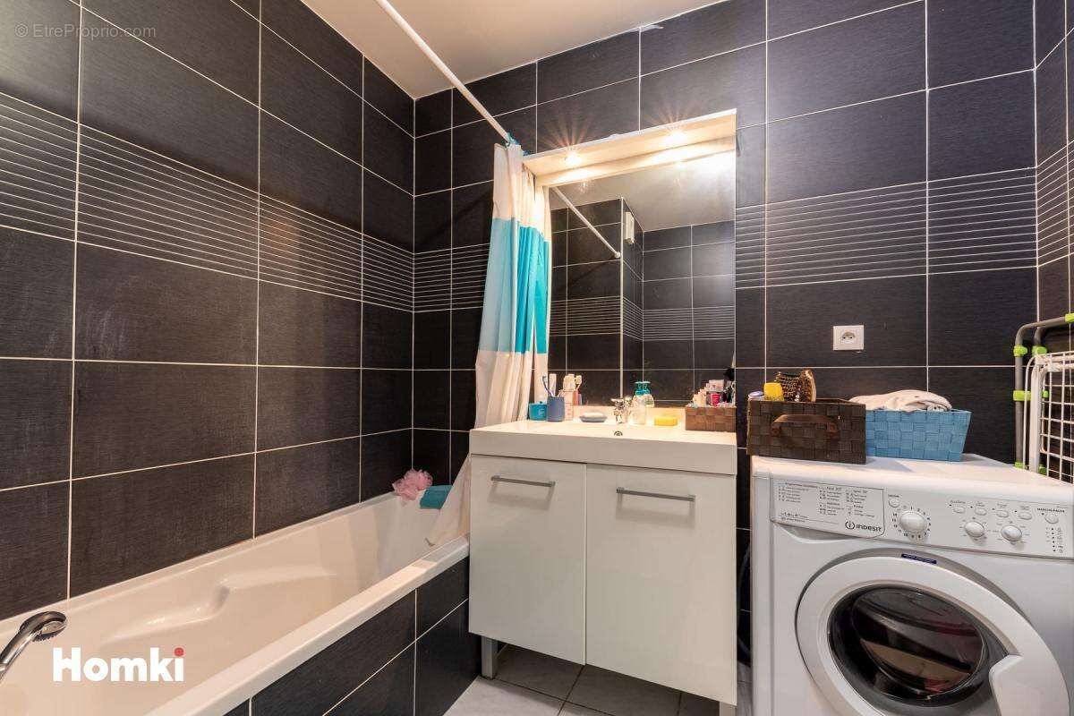 Appartement à TASSIN-LA-DEMI-LUNE