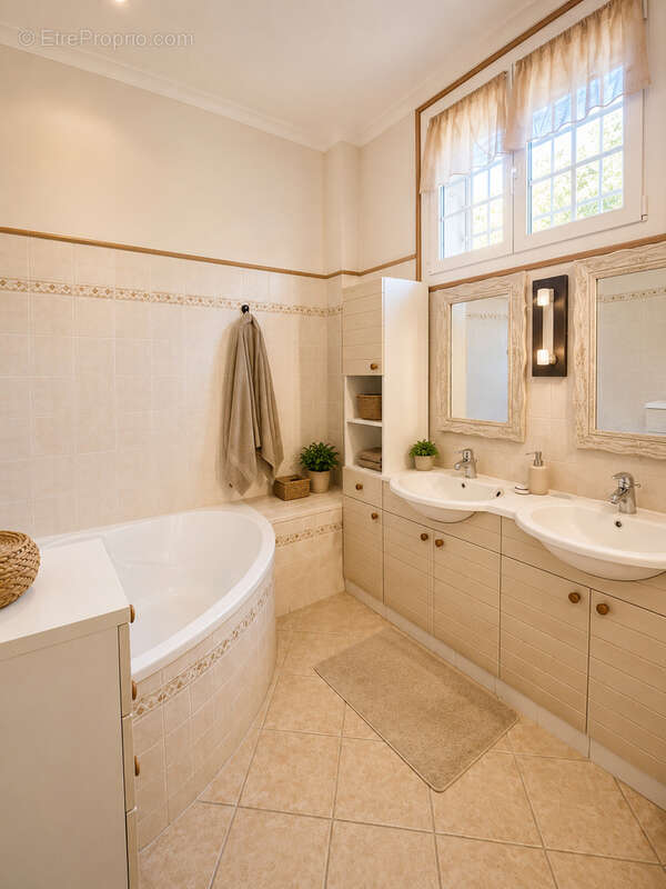 Appartement 4 pièces Bourgeois 82m2 - NICE   Villa Arson - - photo 6