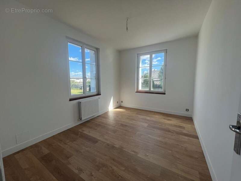 Appartement à SAINT-CYR-SUR-LOIRE