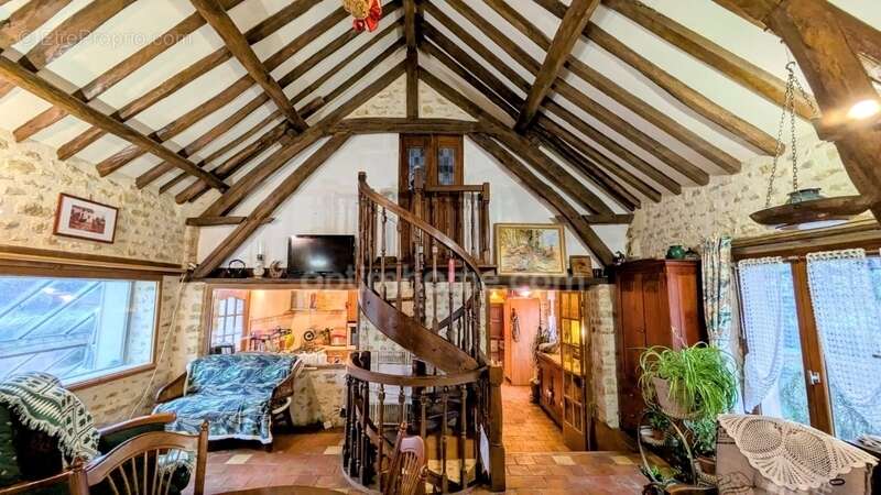 Maison à PERVENCHERES