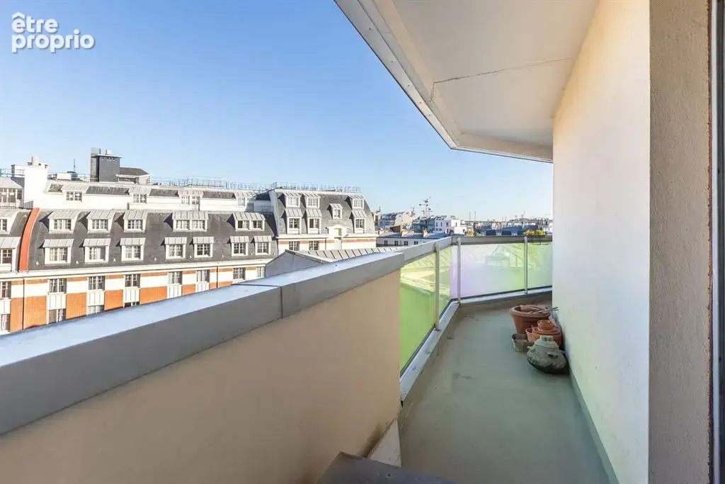 4 pièces au 7e étage avec 2 balcons en vue dégagée - photo 3