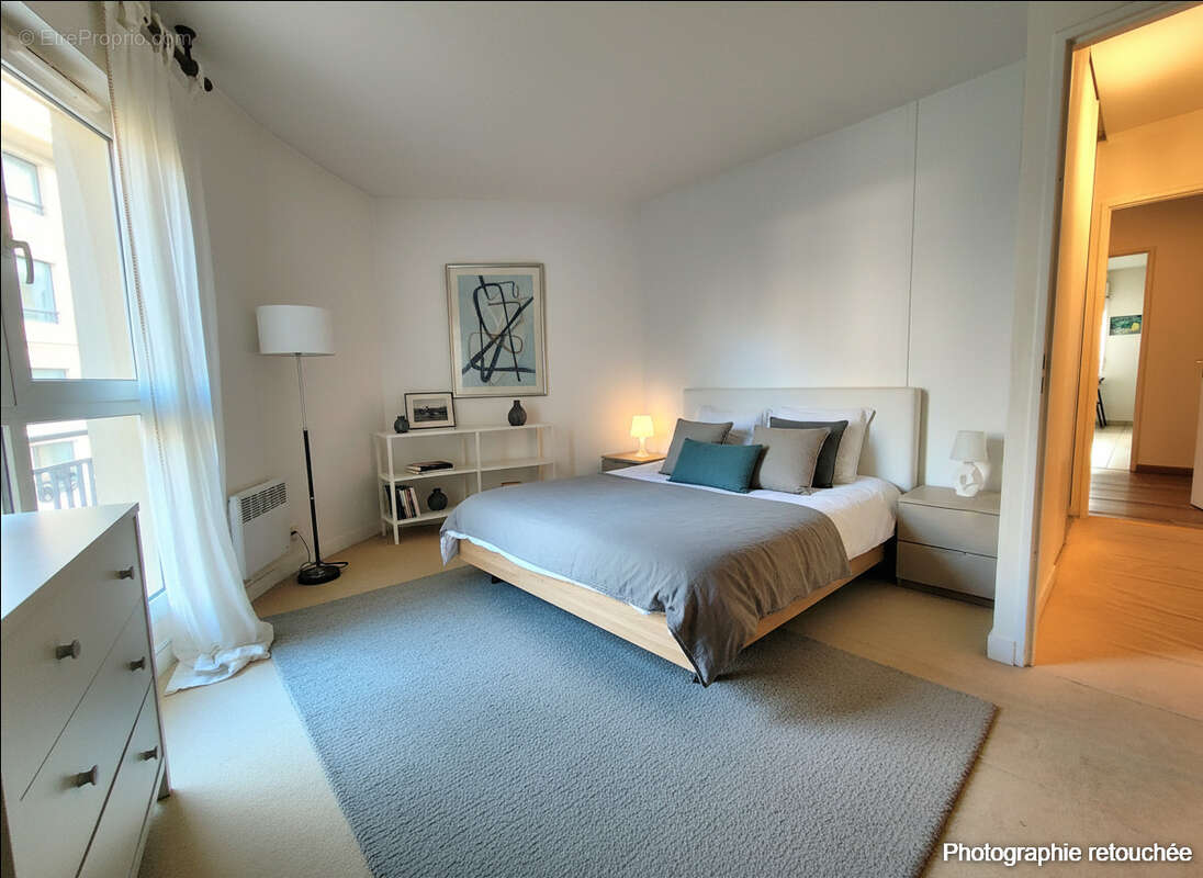 Appartement à LA GARENNE-COLOMBES