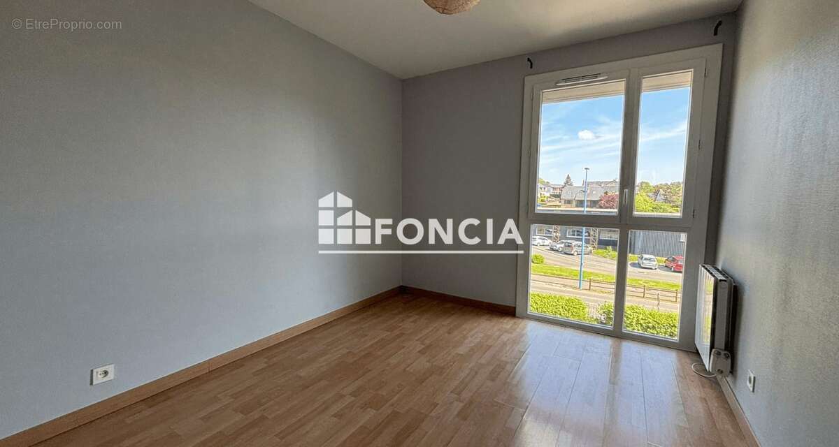 T4 de 100 m² avec garage, cave, climatisation et vue dégagée – Les Balquières - photo 4