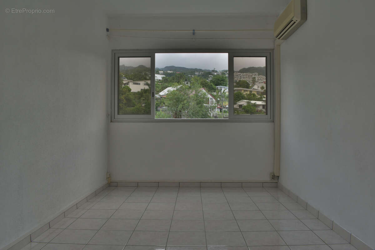 Appartement T4 résidence sécurisé vendu loué - photo 3