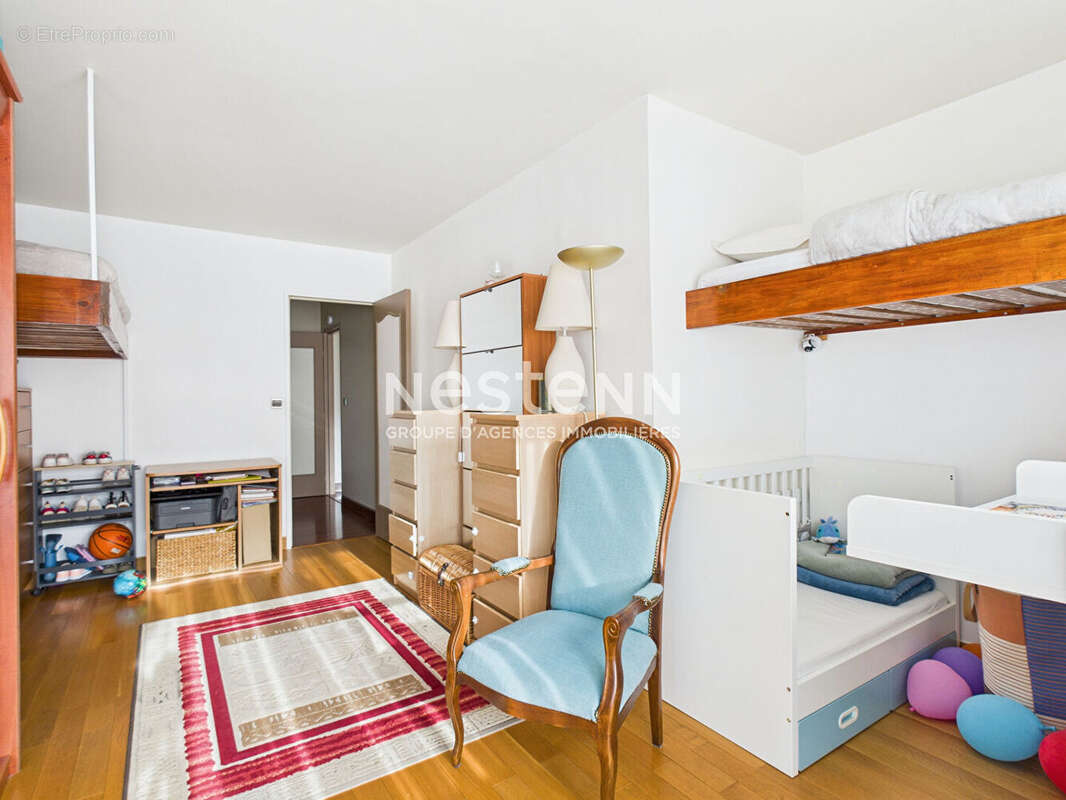 Appartement à PARIS-19E