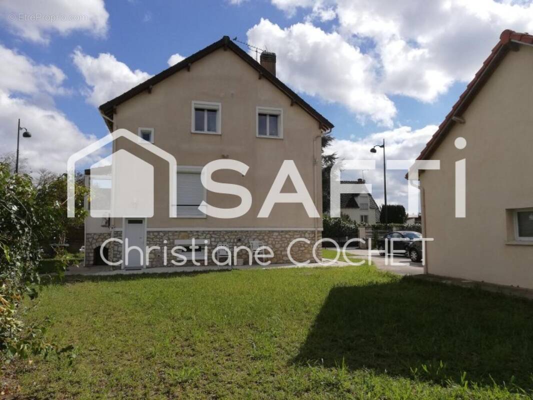 Photo 1 - Maison à LA ROCHETTE