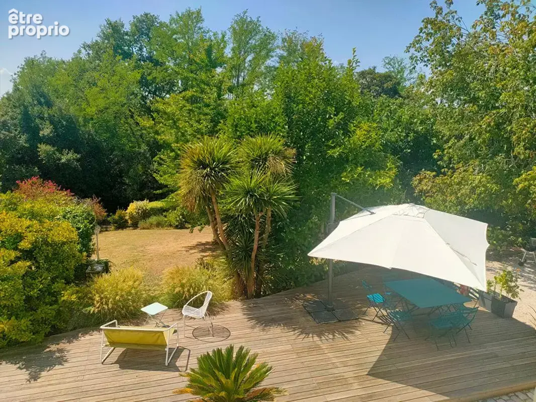 Propriete - 350 m² - 9 pieces - parc avec dependances - photo 17