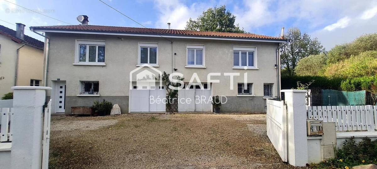 Photo 1 - Maison à CHABANAIS