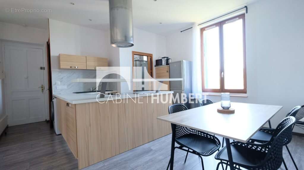 Appartement à SAINT-ETIENNE