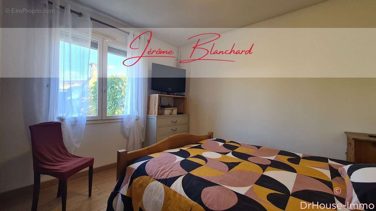 Maison à AMBARES-ET-LAGRAVE