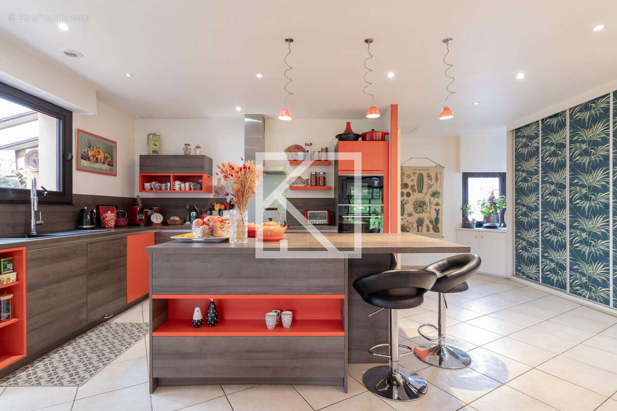 Maison à LES HERBIERS