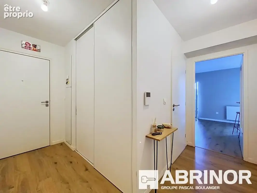 Lille Wazemmes - Superbe appartement T4 de 91 m² avec terrasse et parking - photo 11