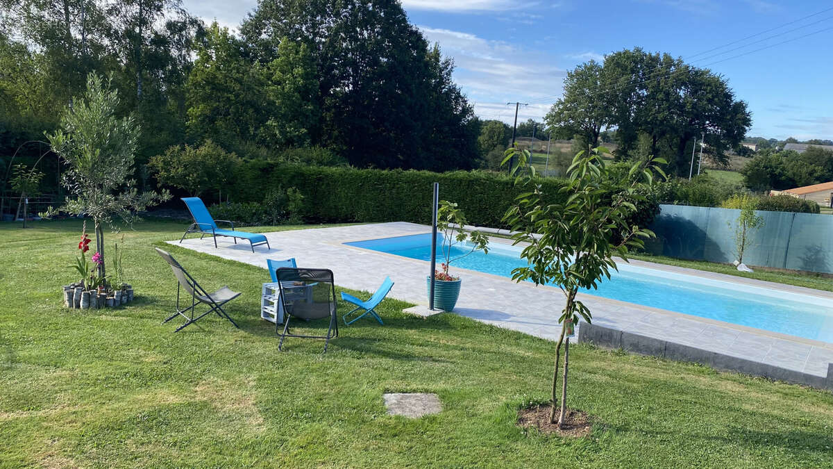 Maison à LES HERBIERS