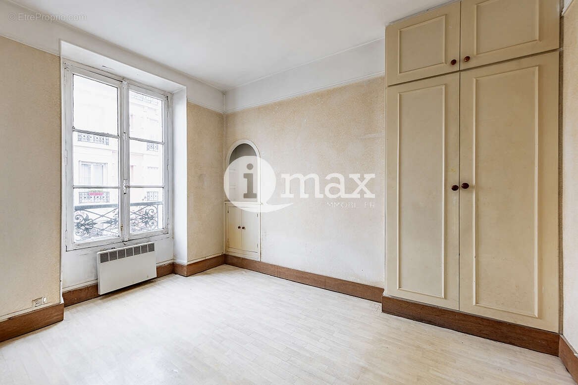 Appartement à LEVALLOIS-PERRET
