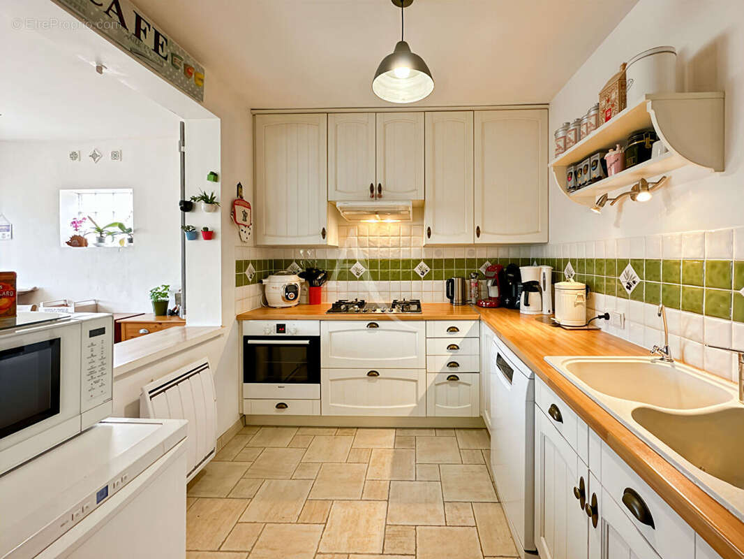 Maison à LES MUREAUX