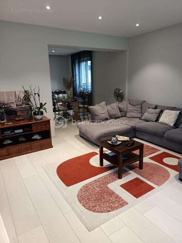 Maison à BONNEVILLE