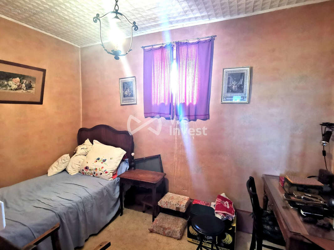 Maison à CRECHES-SUR-SAONE