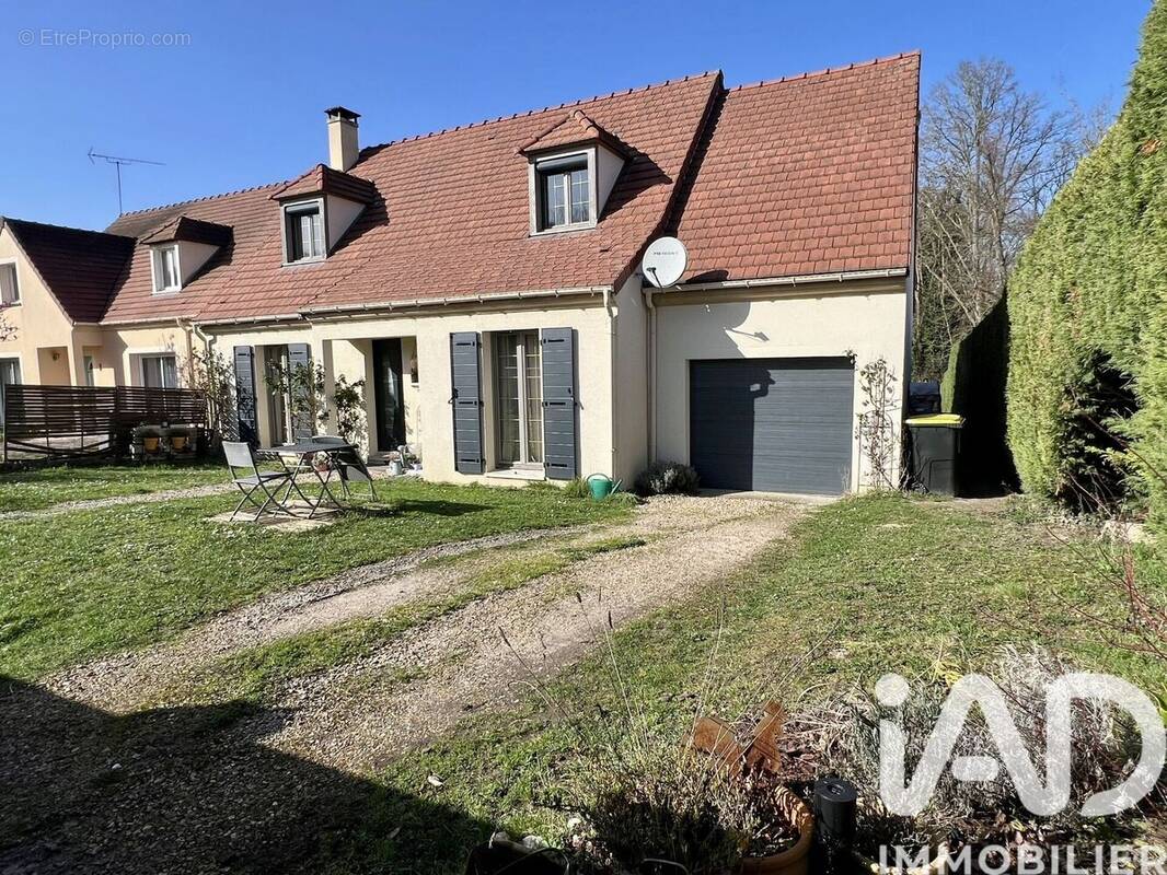 Photo 1 - Maison à SAINT-CHERON