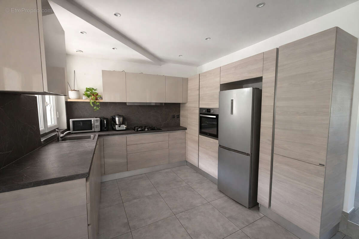 Appartement à VETRAZ-MONTHOUX