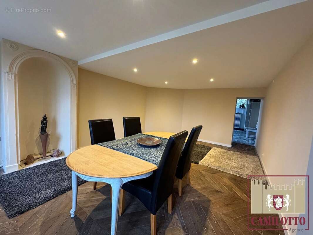 Maison à NOGENT-LE-ROI