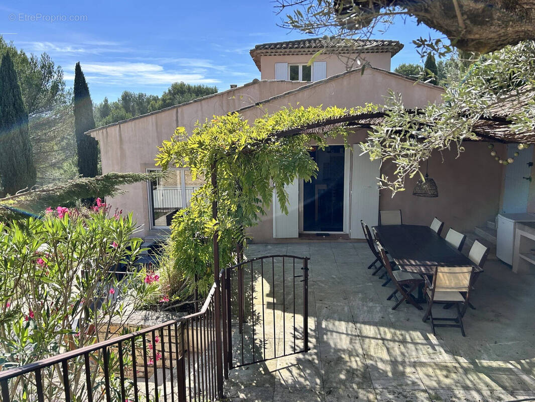 Maison à MALLEMORT