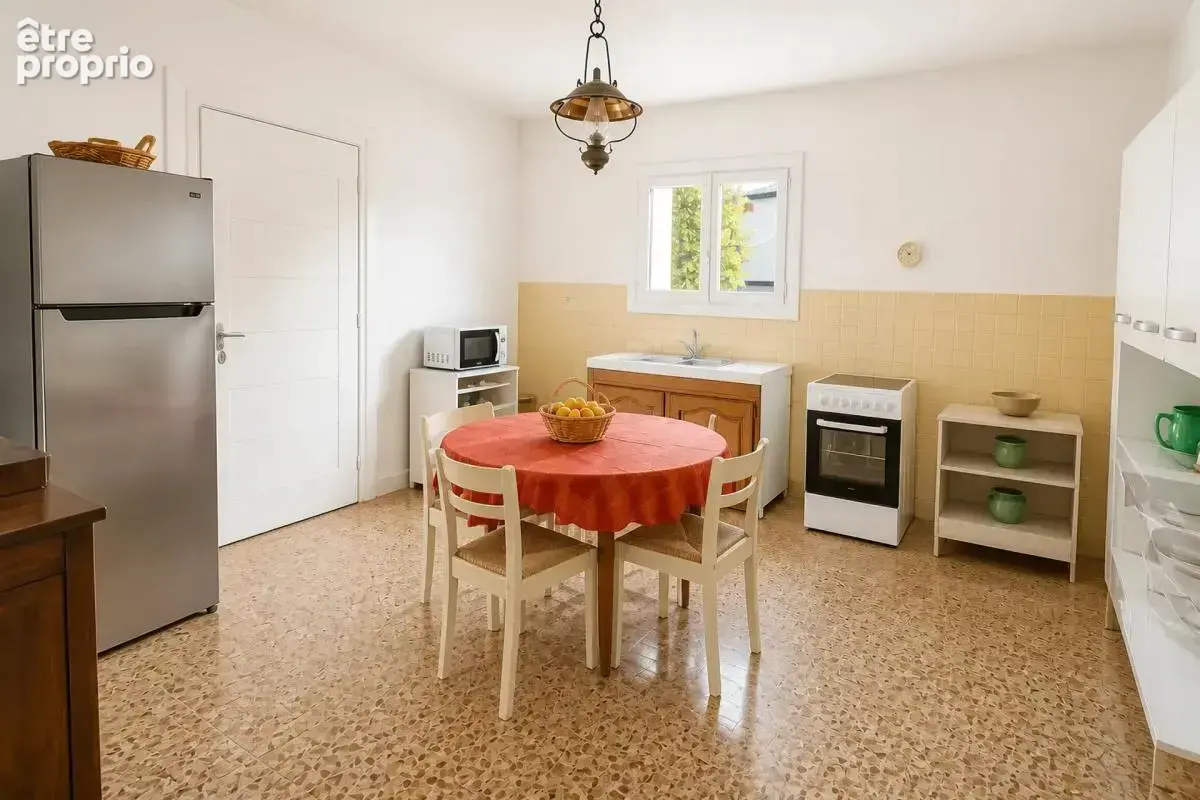 Maison T5 de 110 m2 avec jardin, à rénover - Ajaccio - photo 4