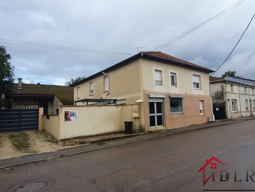 Maison à VILLIERS-EN-LIEU