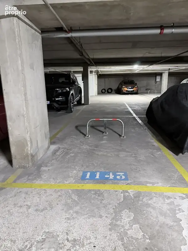 Photo 1 - Parking à SAINT-MAURICE