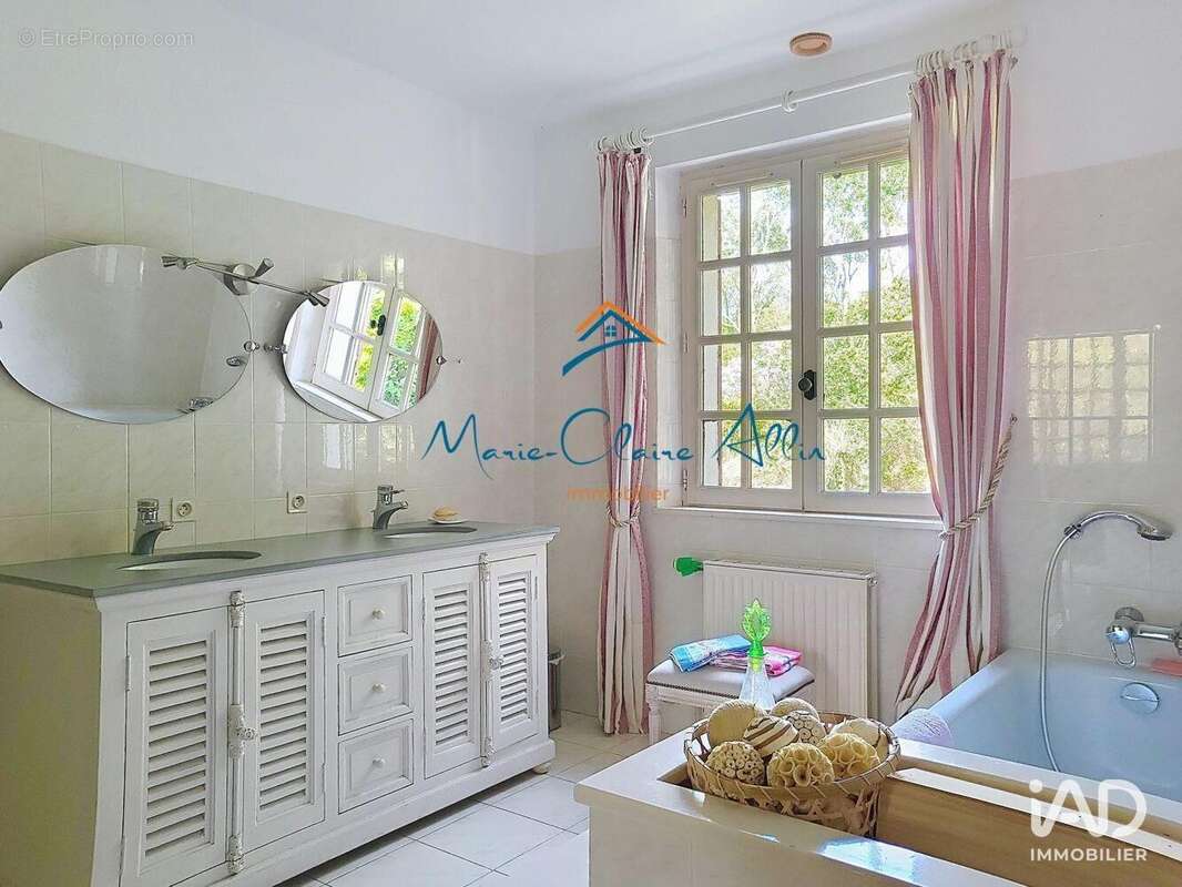 Photo 9 - Maison à CELLETTES