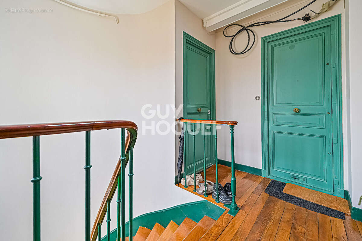 Appartement à PARIS-12E