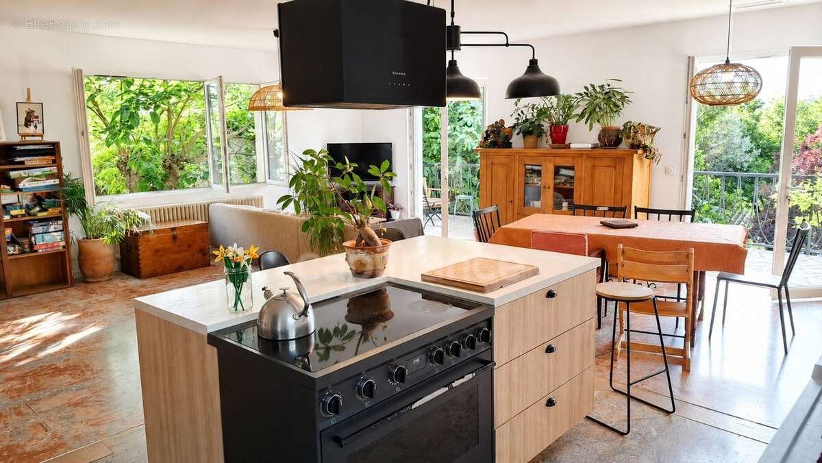 « Rare à Gignac – Maison de charme sur 1173 m², vue panoramique » - photo 4