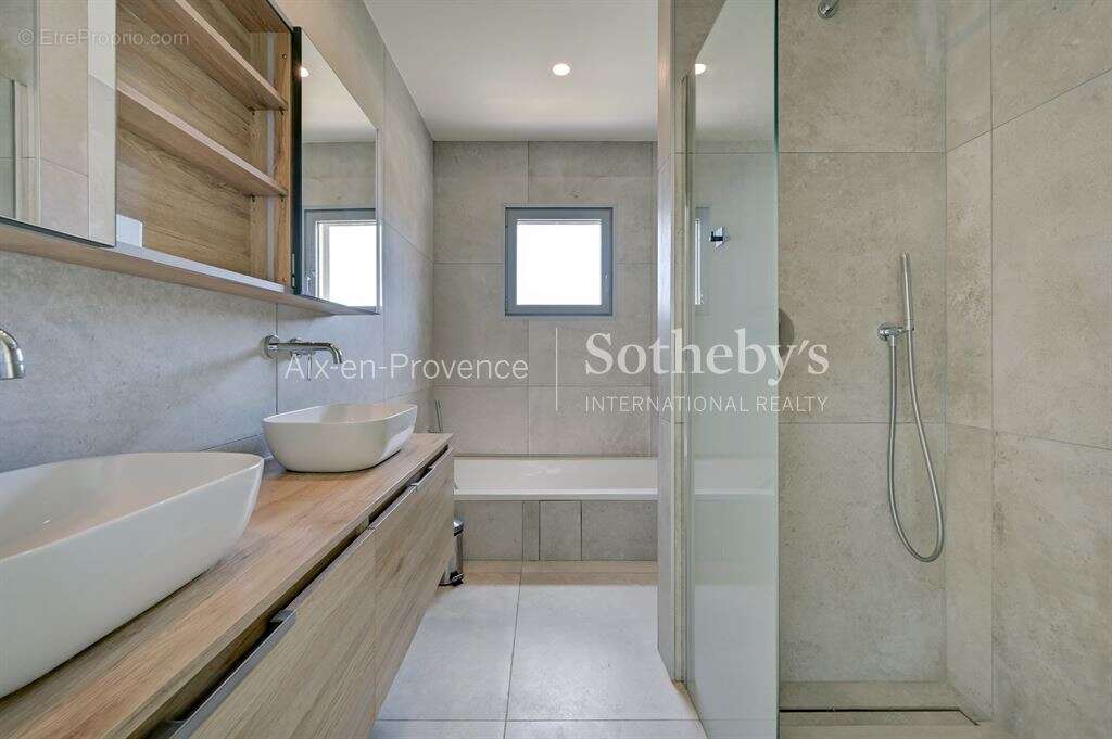 Maison à AIX-EN-PROVENCE