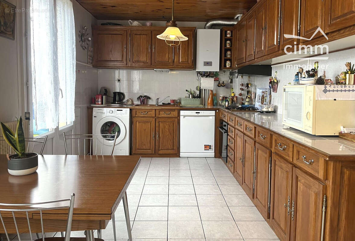 Appartement à FONTAINE