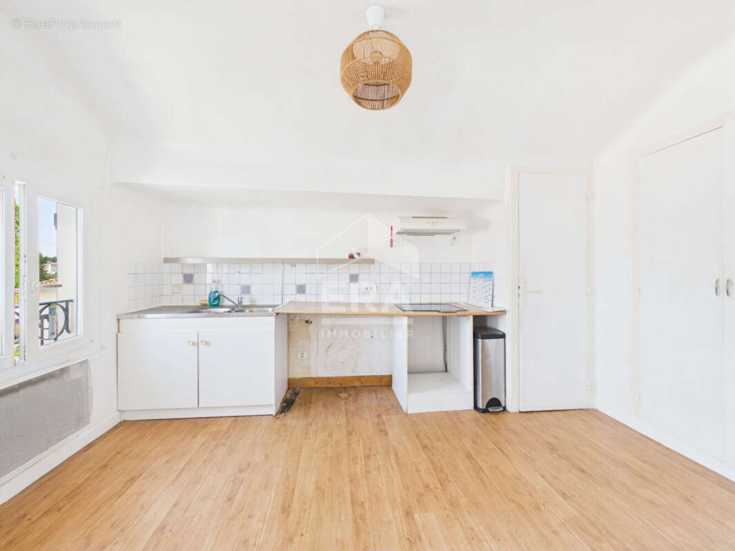 Vente - Anglet limite Biarritz - T2 -  42m² carrez/53m² utiles  cave et stationnement - photo 3