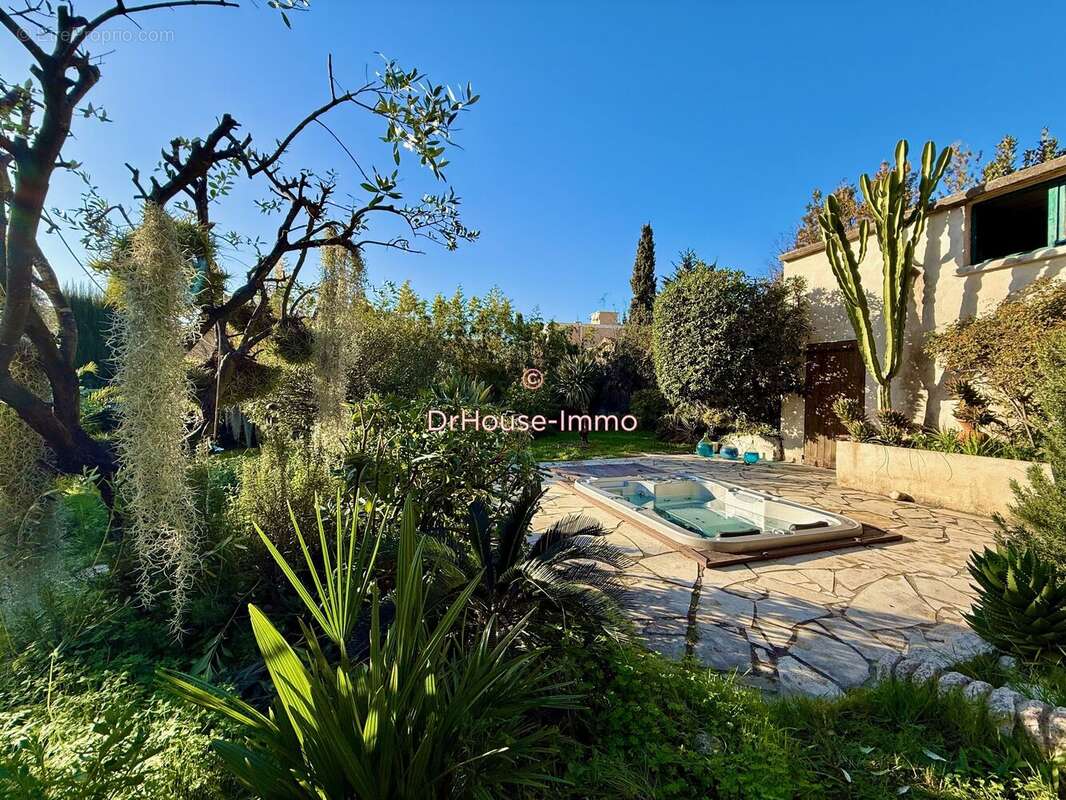 Maison à CAGNES-SUR-MER