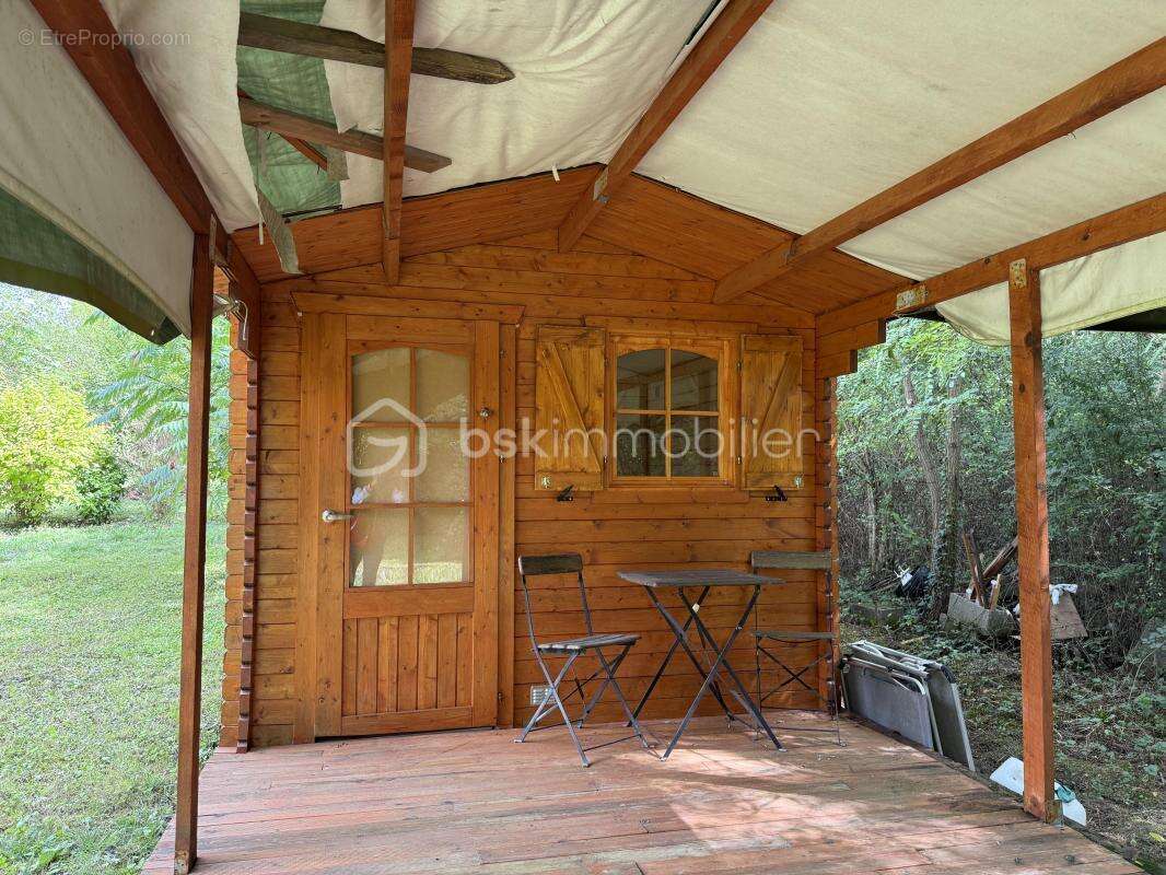 Appartement à LAROQUE-D'OLMES