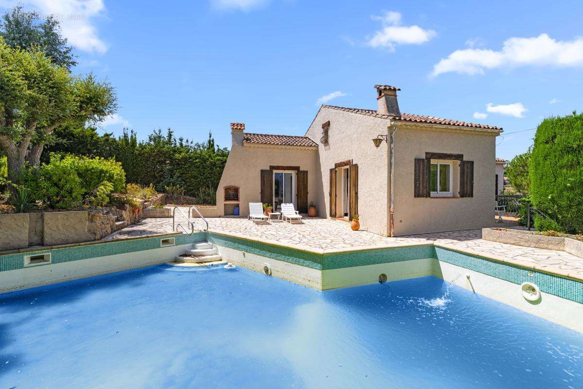 Maison à FREJUS