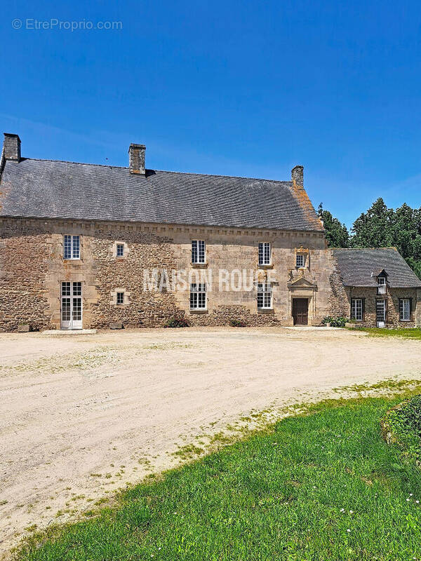 Maison à SAINT-MELOIR-DES-BOIS